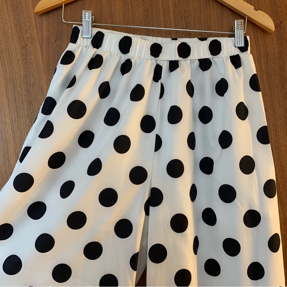 Polkadot halter top with wide leg pants - Picture 3 of 5